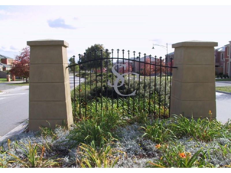 35 Kilcunda Drive, Rowville VIC 3178