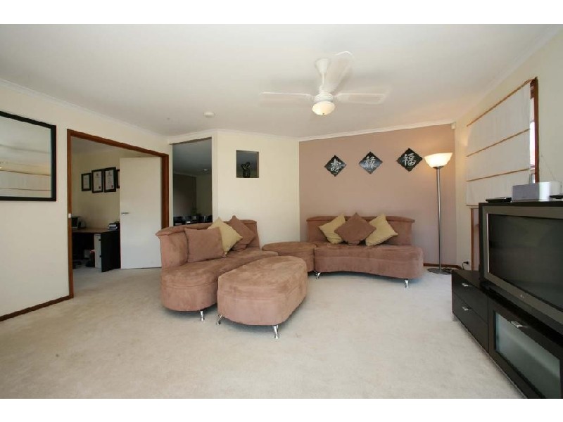 34 Fernlea Avenue, Rowville VIC 3178