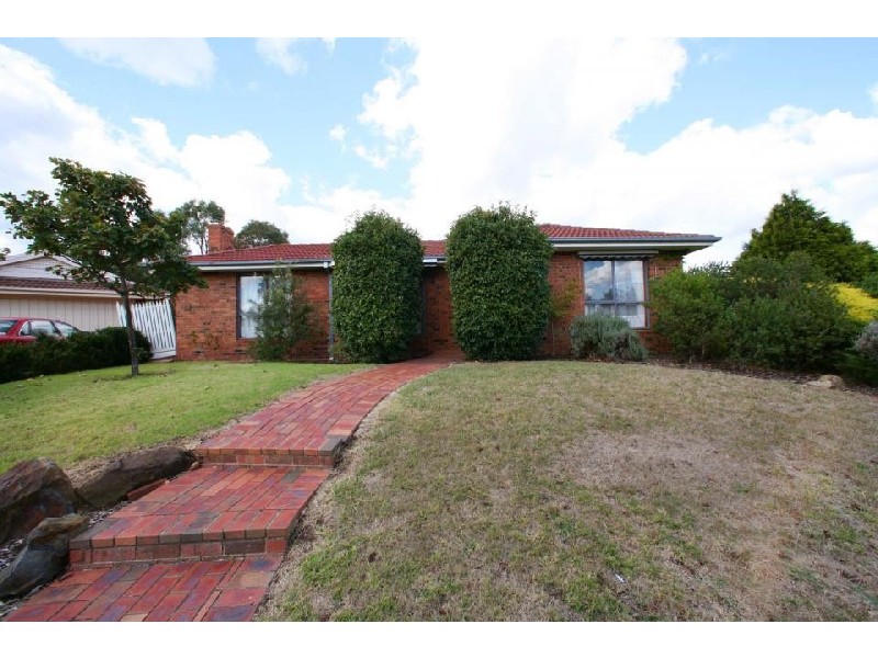 2 Bellfield Drive, Lysterfield VIC 3156