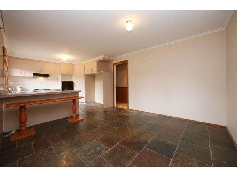 2 Bellfield Drive, Lysterfield VIC 3156