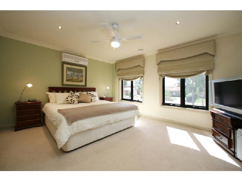 202 Karoo Road, Rowville VIC 3178