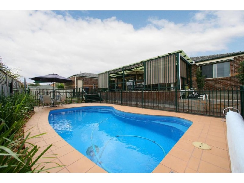 18 Harry Nance Close, Lysterfield VIC 3156