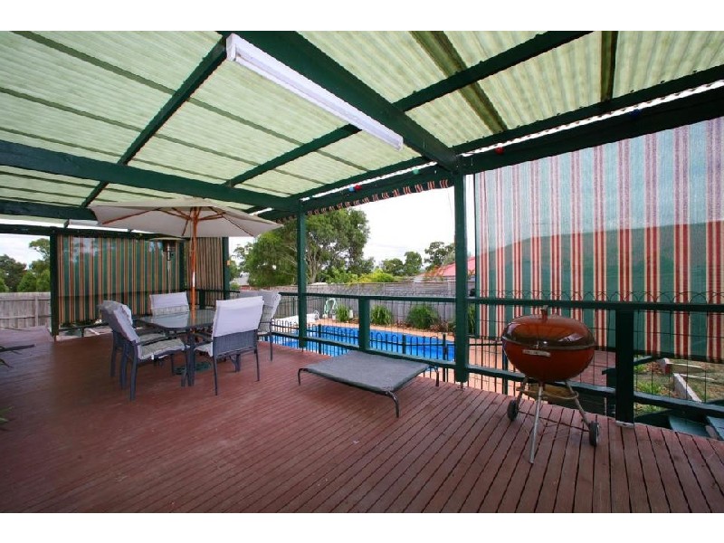 18 Harry Nance Close, Lysterfield VIC 3156
