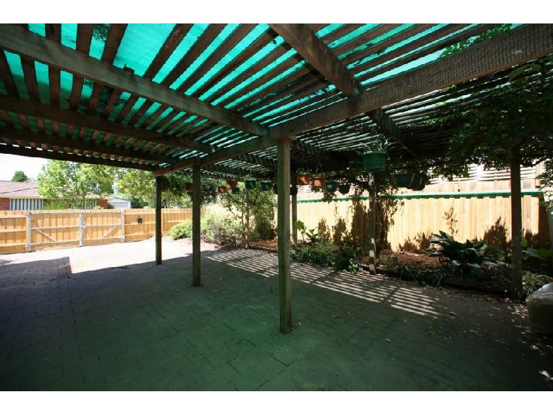 14 Eyre Close, Rowville VIC 3178