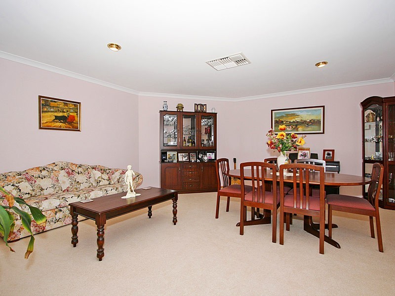 9 Tipuana Mews, Ellenbrook WA 6069