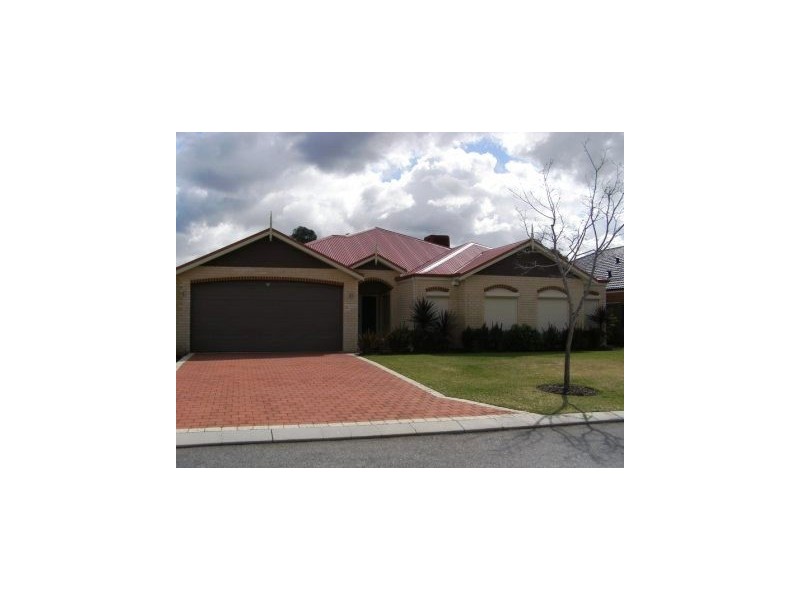 11 Travers Way, Aveley WA 6069