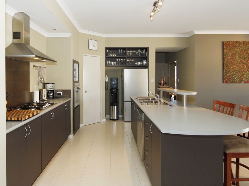 10 Glade Terrace, Ellenbrook WA 6069