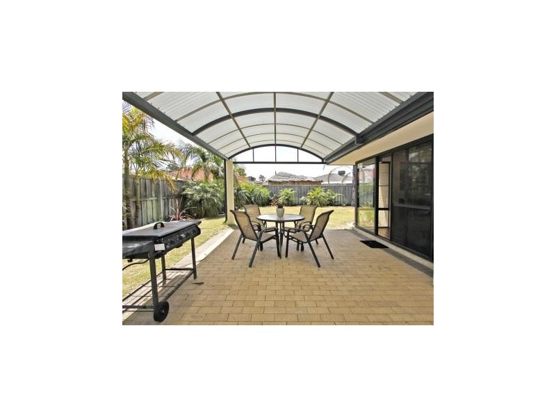 4 Bellini Avenue, Ellenbrook WA 6069