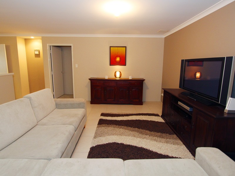 50 Simmonds Pass, Ellenbrook WA 6069