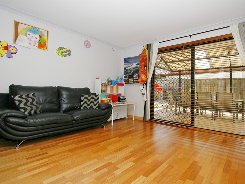 5 Vaucluse Crescent, Ellenbrook WA 6069