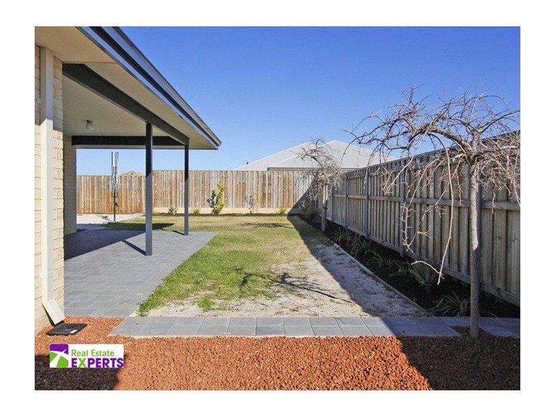 8 Yarran Link, Ellenbrook WA 6069
