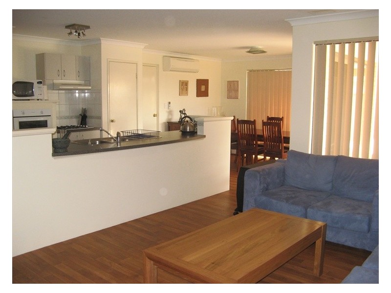 9 Branxholme Terrace, Ellenbrook WA 6069