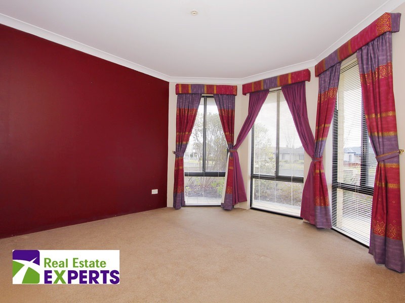 9 Bayard Way, Henley Brook WA 6055