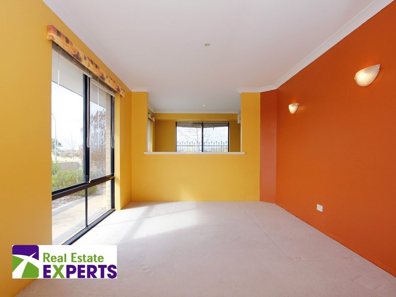 9 Bayard Way, Henley Brook WA 6055