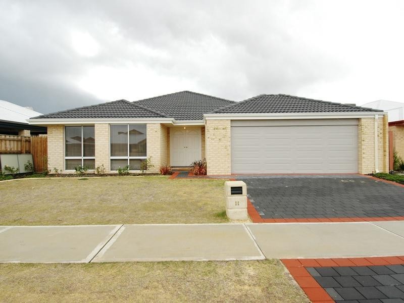 11 Birkett Circle, Ellenbrook WA 6069