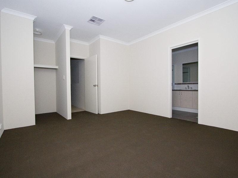 29 Boxgrove Drive, Ellenbrook WA 6069