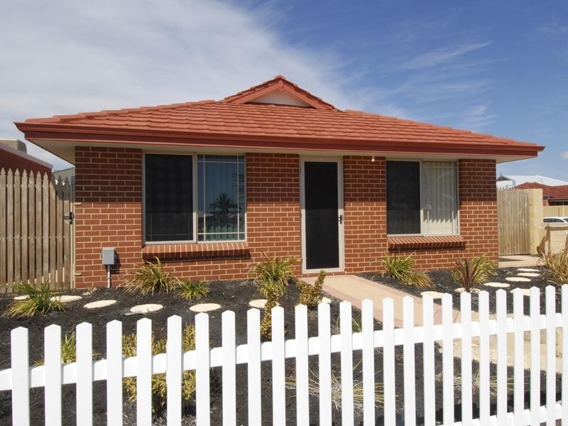 30 Birkett Circle, Ellenbrook WA 6069