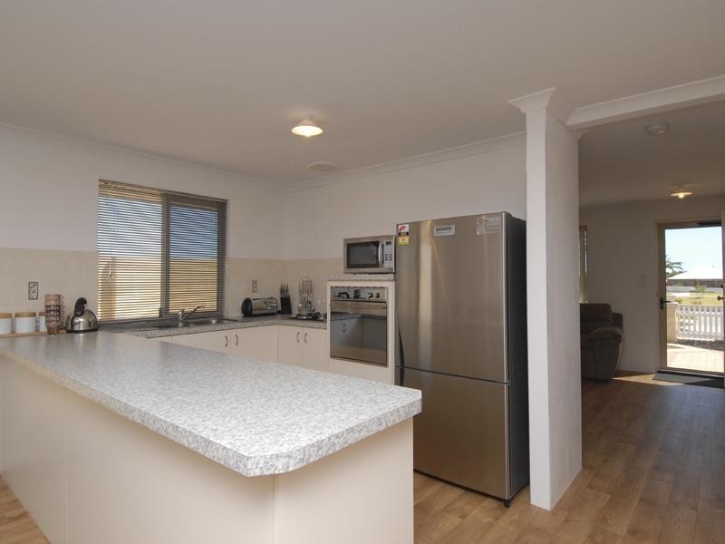 30 Birkett Circle, Ellenbrook WA 6069