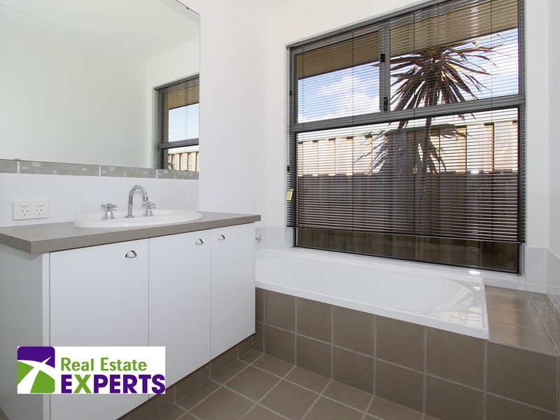 131 Brookmount Drive, Ellenbrook WA 6069