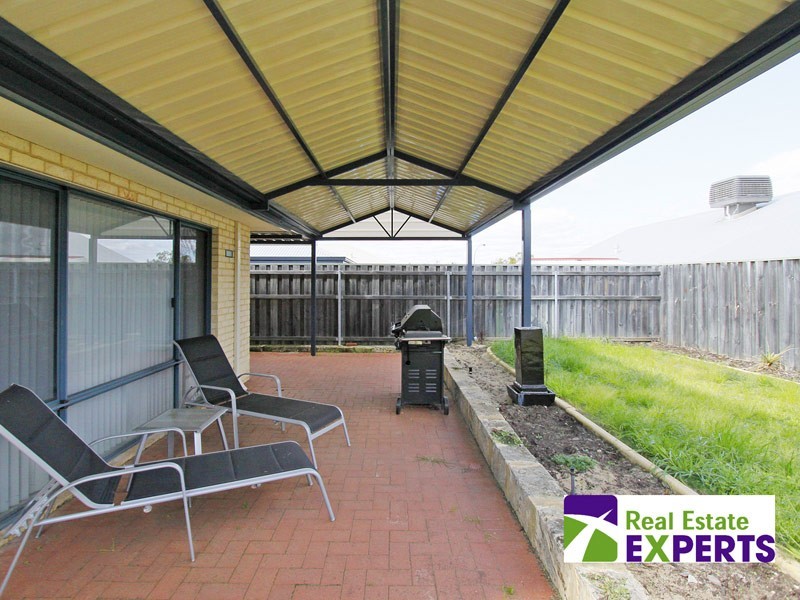 8 Leopold Turn, Ellenbrook WA 6069