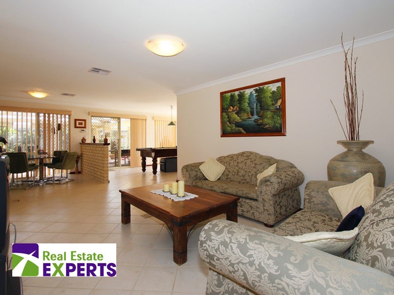 9 Springbrook Drive, Ellenbrook WA 6069