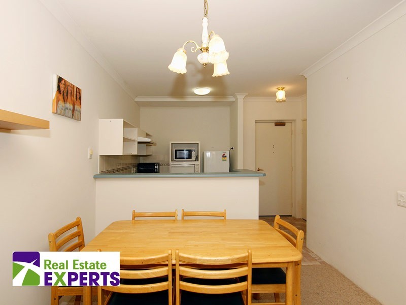 214/177 Dampier Avenue, Kallaroo WA 6025