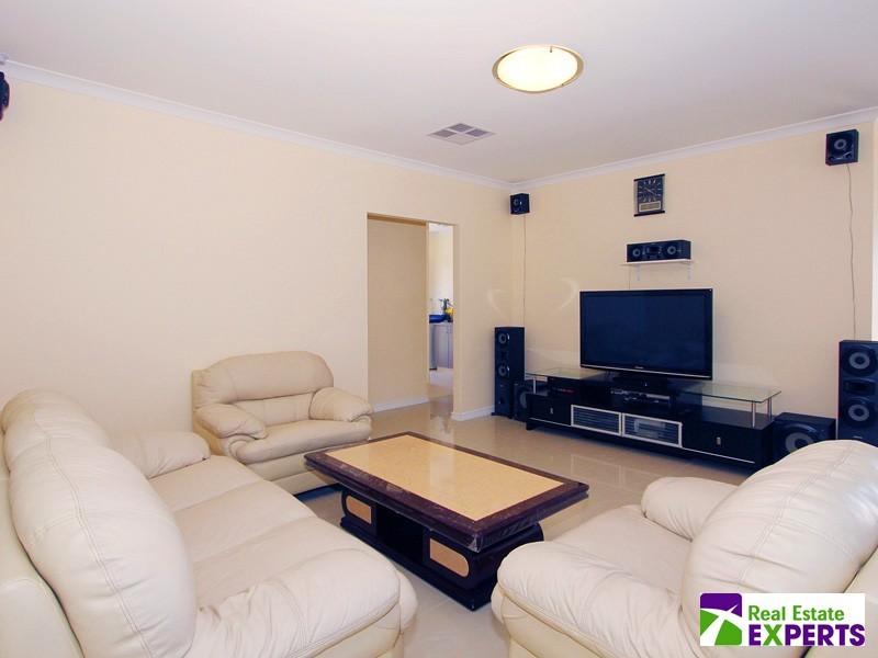 67 Oakhill Heights, Ellenbrook WA 6069