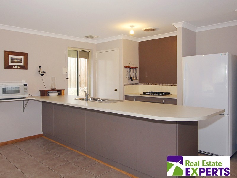 4 Tuross Way, Ellenbrook WA 6069