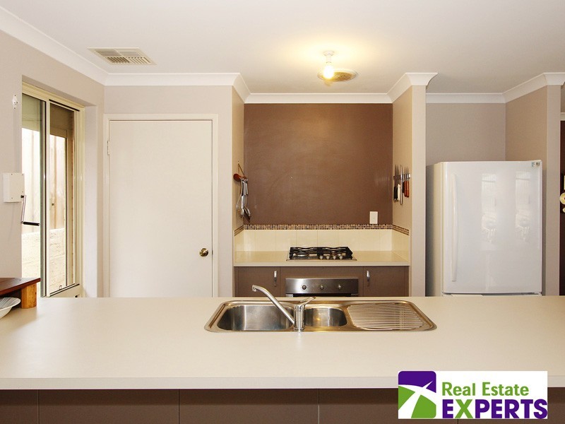 4 Tuross Way, Ellenbrook WA 6069