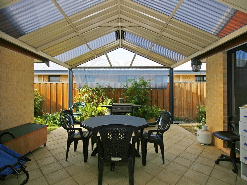 32 Larrawa Circle, Ellenbrook WA 6069