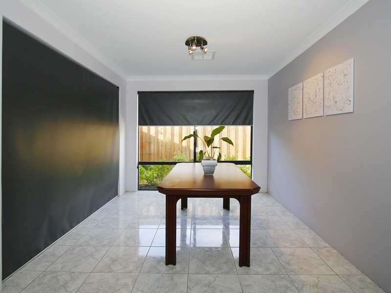 32 Larrawa Circle, Ellenbrook WA 6069