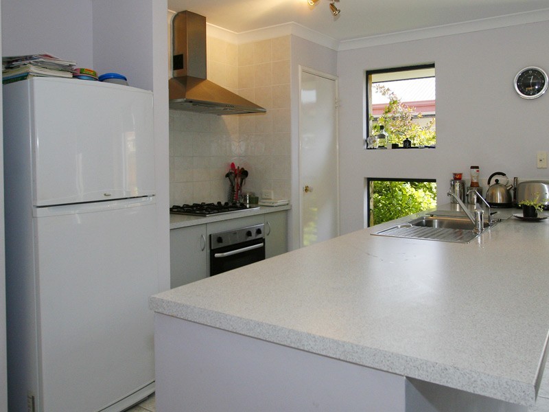 32 Larrawa Circle, Ellenbrook WA 6069