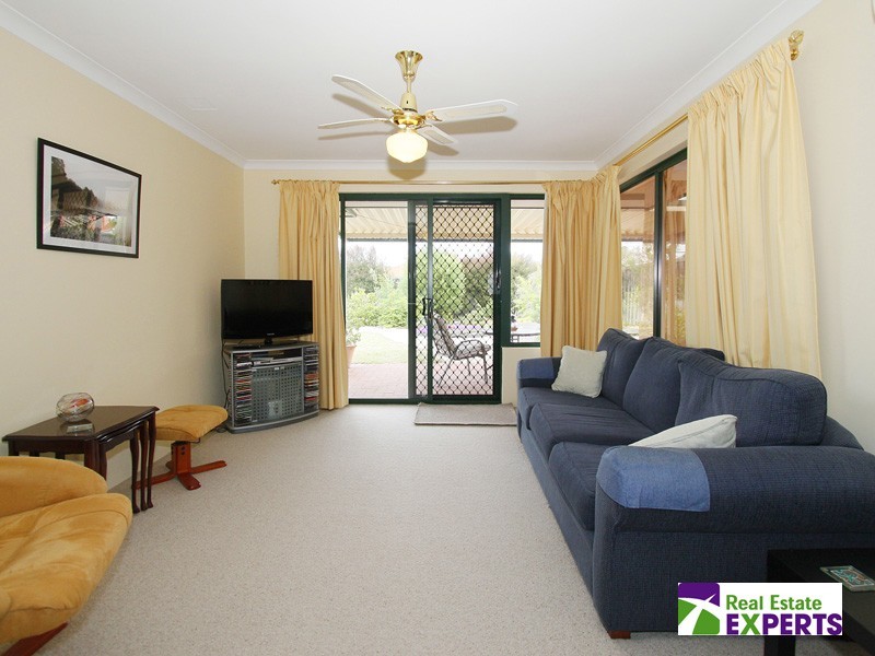 11 Angophora Avenue, Ellenbrook WA 6069