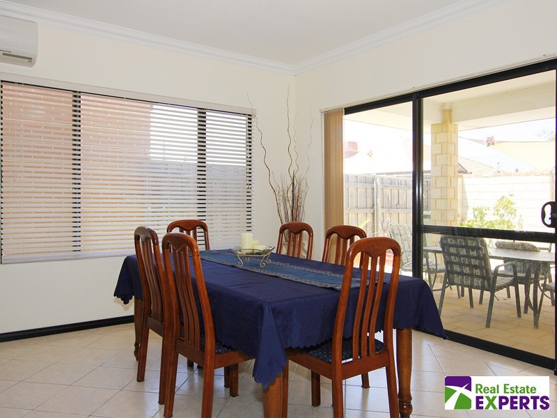 8 Carlo Pass, Ellenbrook WA 6069