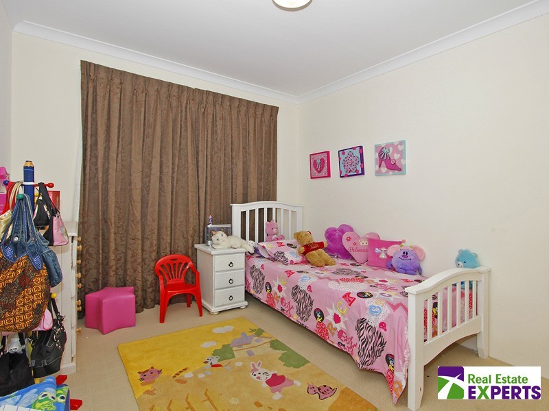 8 Carlo Pass, Ellenbrook WA 6069