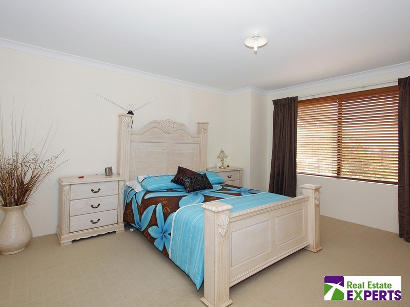 8 Carlo Pass, Ellenbrook WA 6069