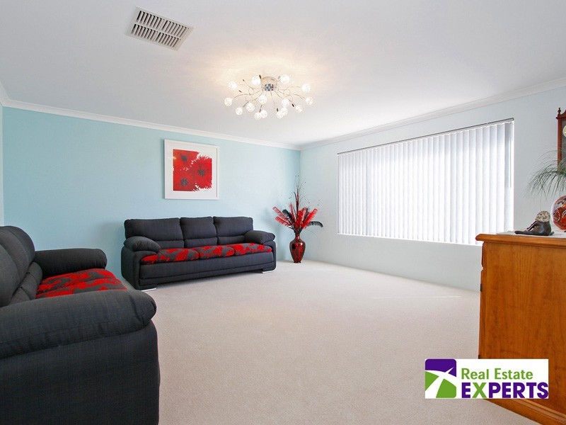 7 Tuross Way, Ellenbrook WA 6069