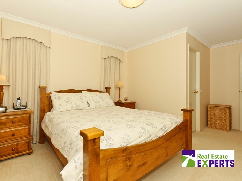 35 Star Bush Crescent, Ellenbrook WA 6069