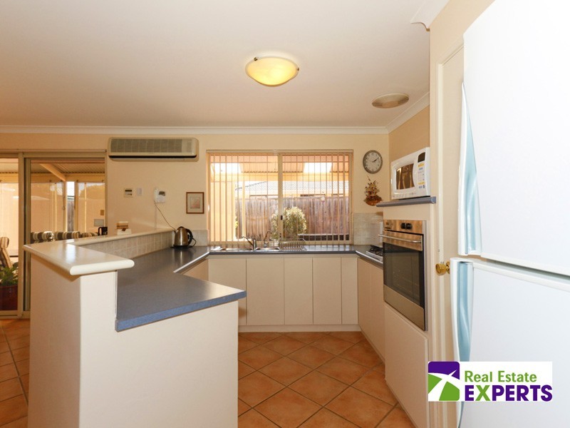 35 Star Bush Crescent, Ellenbrook WA 6069