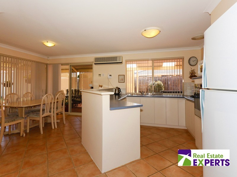 35 Star Bush Crescent, Ellenbrook WA 6069