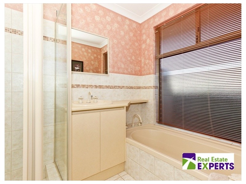 35 Star Bush Crescent, Ellenbrook WA 6069