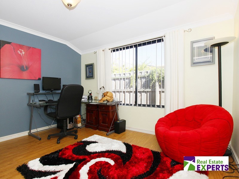 12 Rocklea Crescent, Ellenbrook WA 6069