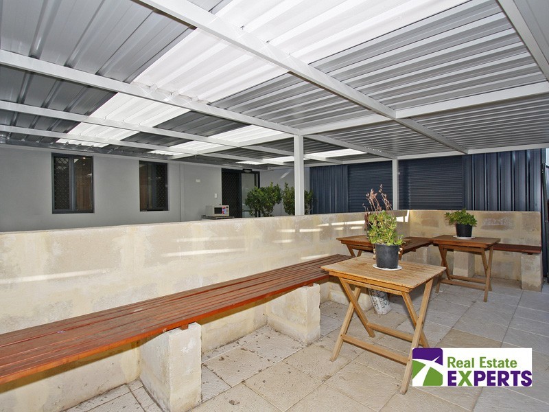 10 Woburn Park Avenue, Ellenbrook WA 6069
