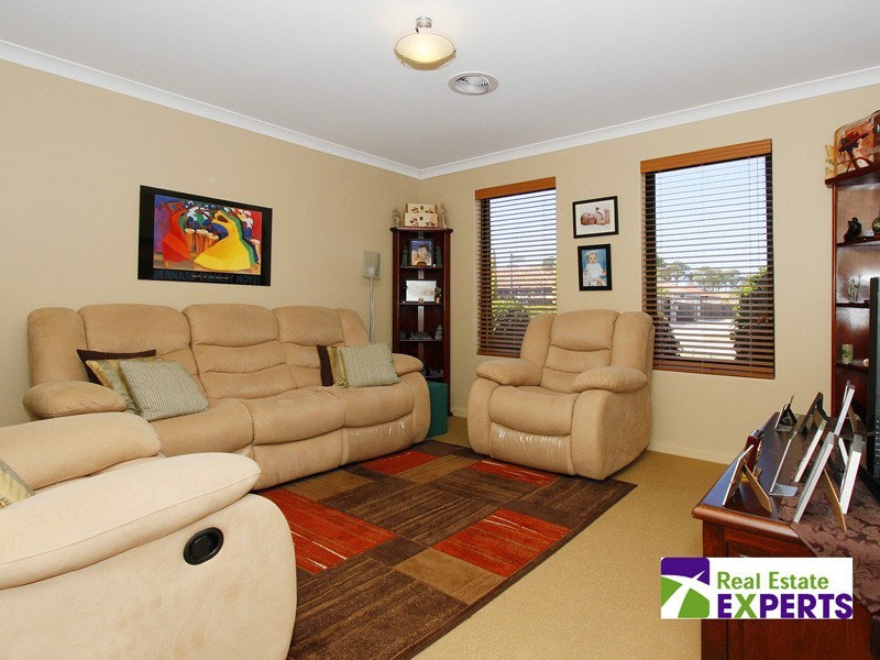 7 Messina Grove, Ellenbrook WA 6069