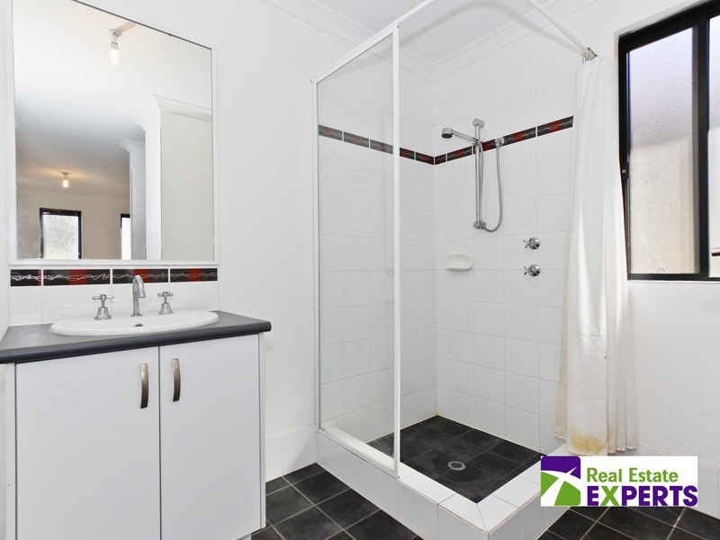 3 Bradburn Street, Aveley WA 6069