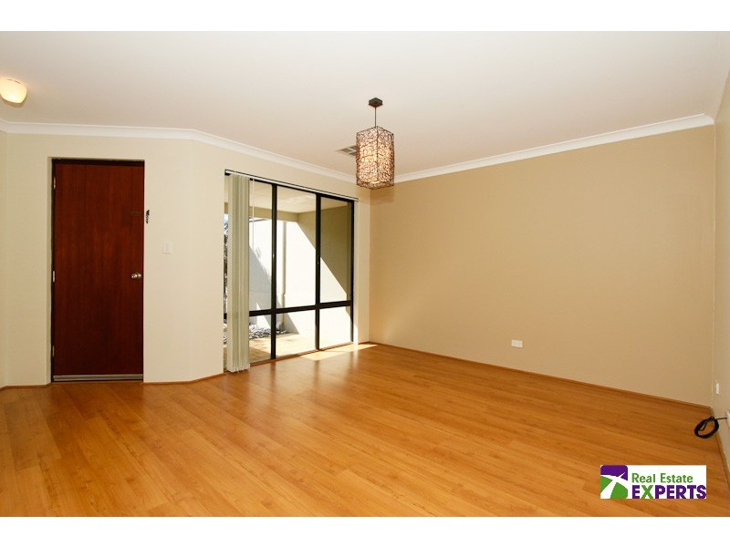 8 Delmage Circle, Ellenbrook WA 6069