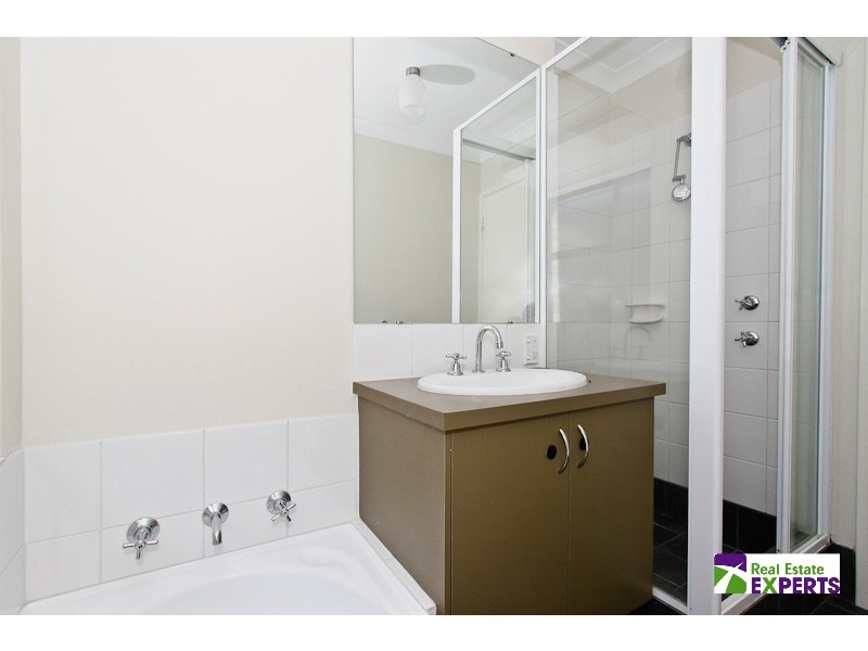 8 Delmage Circle, Ellenbrook WA 6069