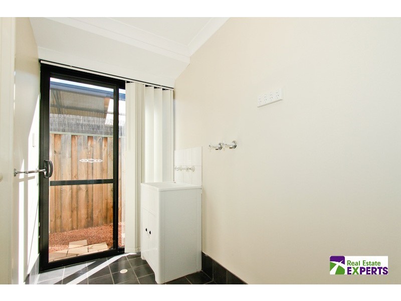 8 Delmage Circle, Ellenbrook WA 6069