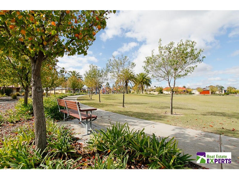 8 Delmage Circle, Ellenbrook WA 6069