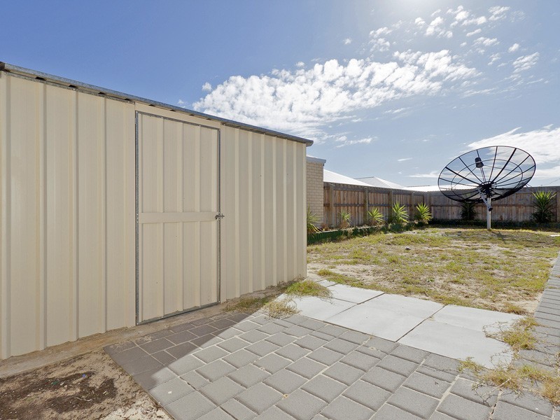 40 Parnham Avenue, Ellenbrook WA 6069